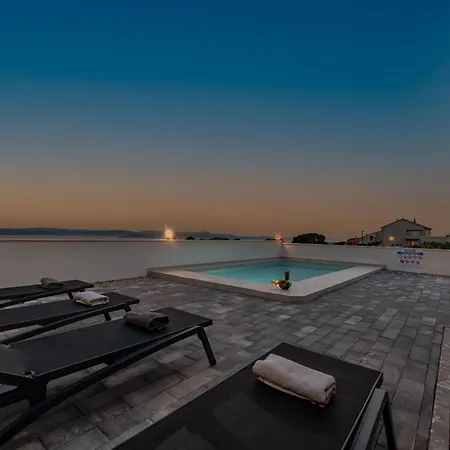 Pava Zadarvillas