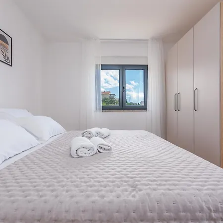 Pava Zadarvillas *